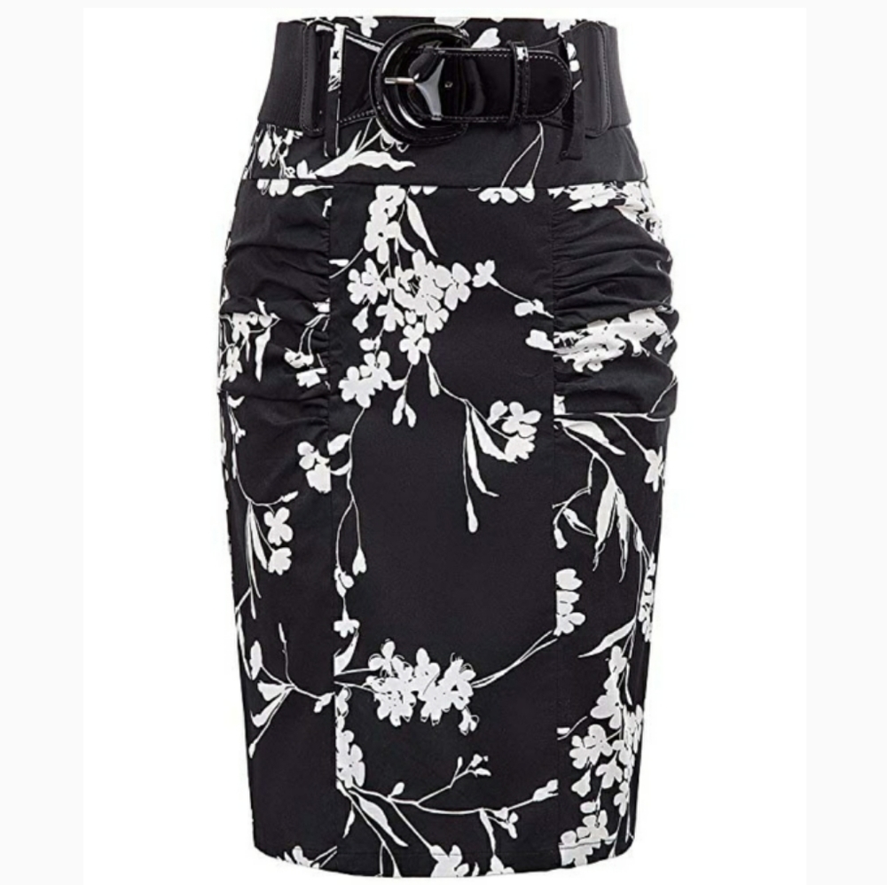 🆕⭐ Black and White floral pencil skirt
